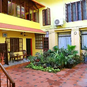 Homestay Chiramel Residency 